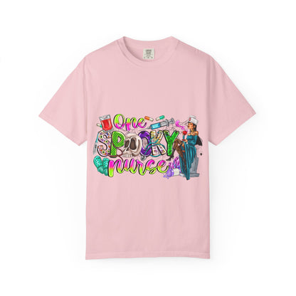Customized One spooky nurse T-shirt