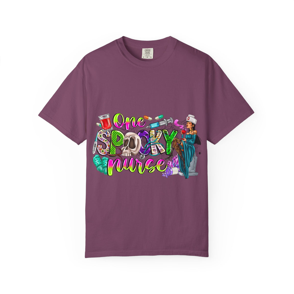 Customized One spooky nurse T-shirt